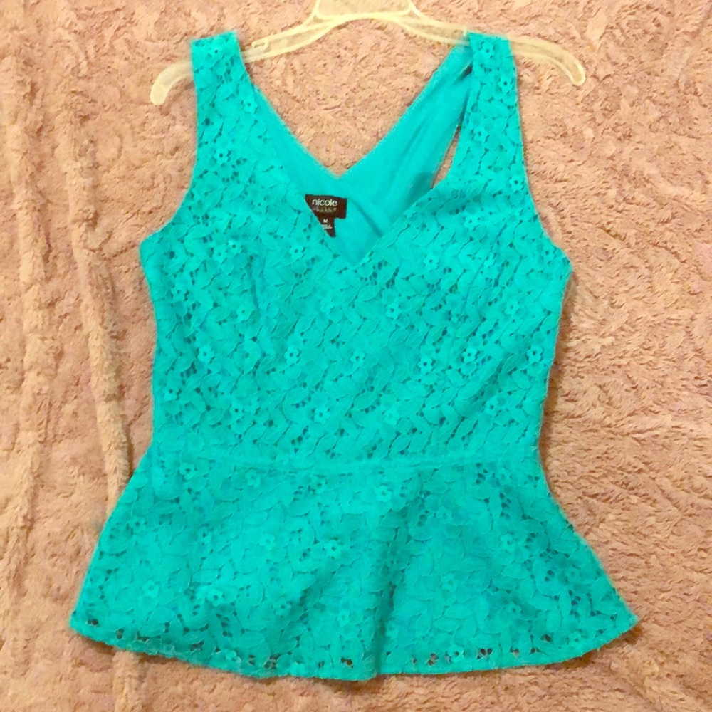 Pretty teal blouse